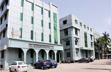 Shri Gujarati samaj shrimati Kamlaben Raoji bhai patel,  Indore