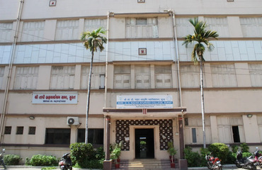 Shi O.H. Nazar Ayurved College, Lal Darwaja Road, Surat